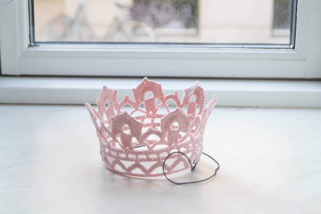 hæklet prinsessekrone