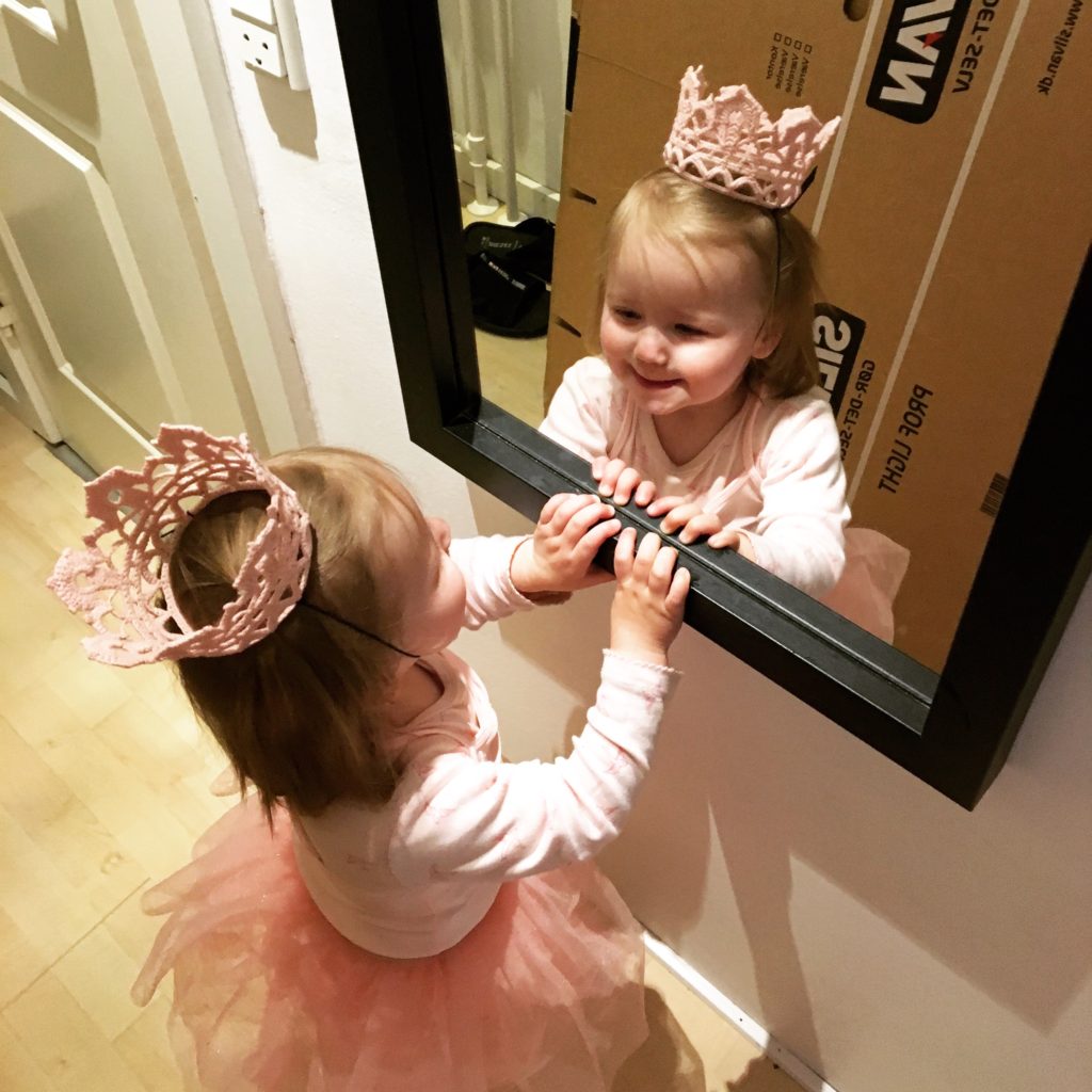 hæklet prinsessekrone